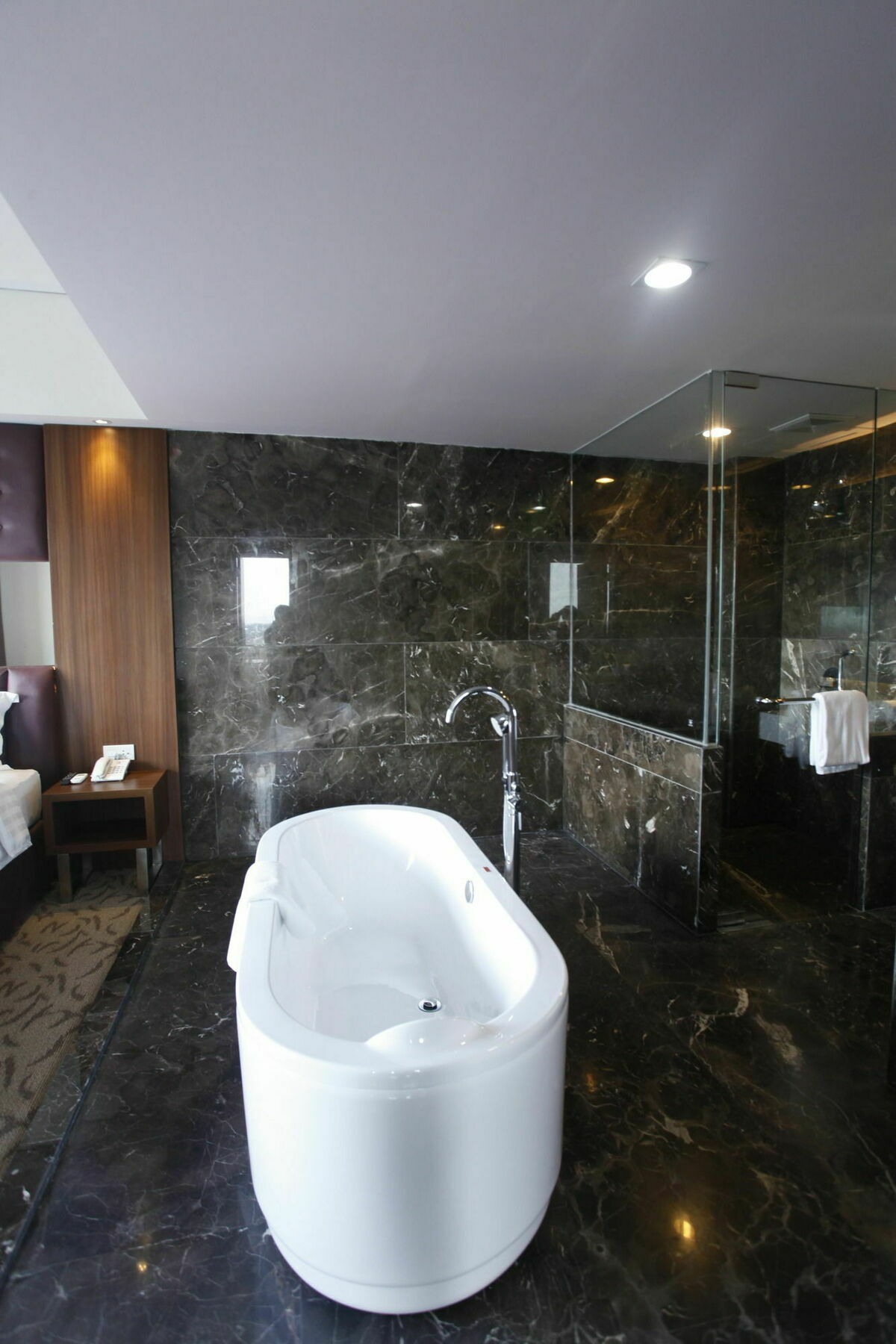Demelia Hotel Makassar Exterior foto